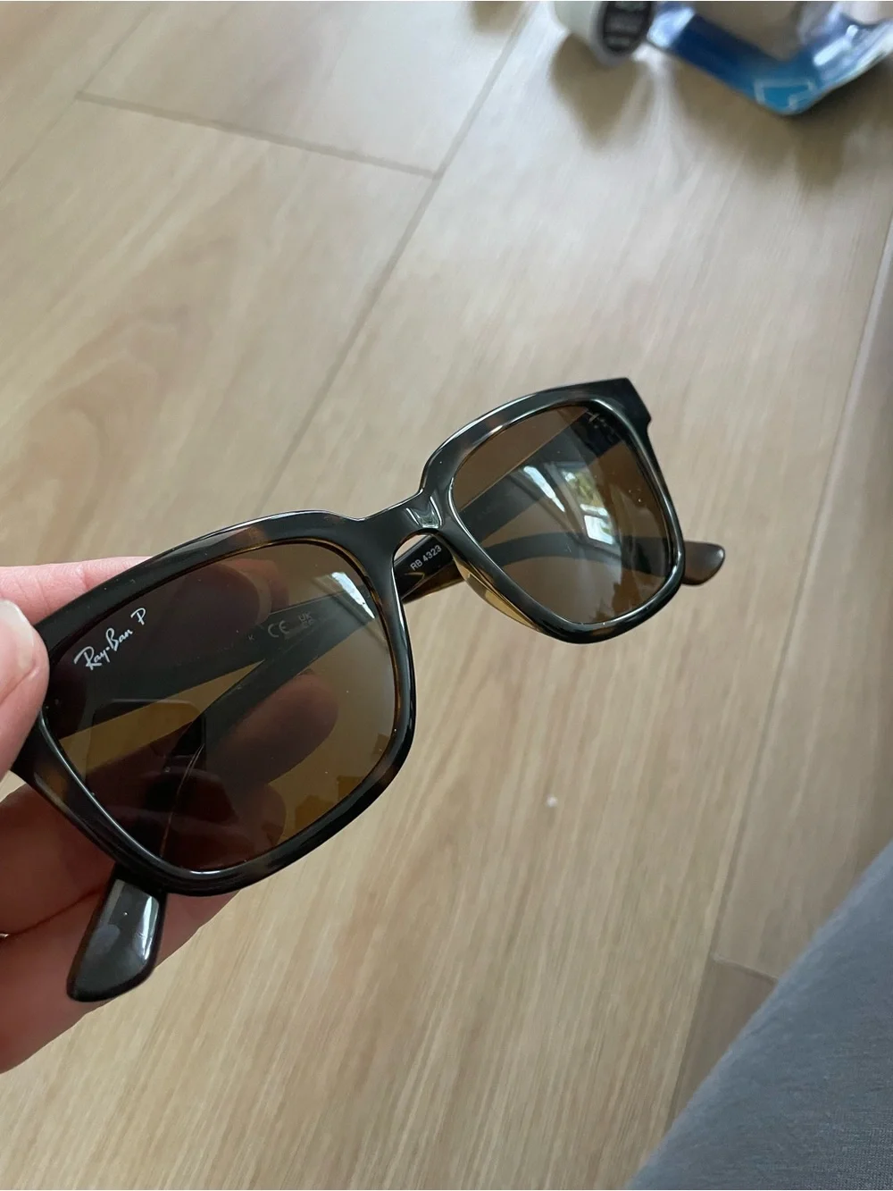 N/A ray ban